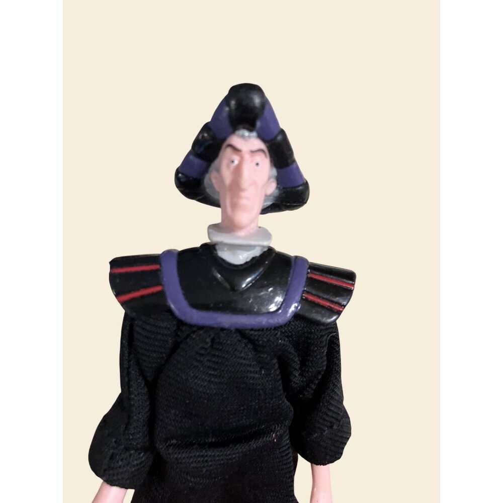 Disney Hunchback of Notre Dame Judge Claude Frollo Burger King Toy 1996 Vintage